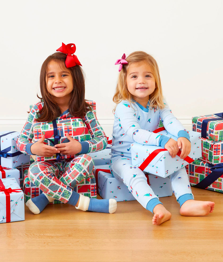 The Kids' Cotton Matching Family Pajama Set - Live in the Presents